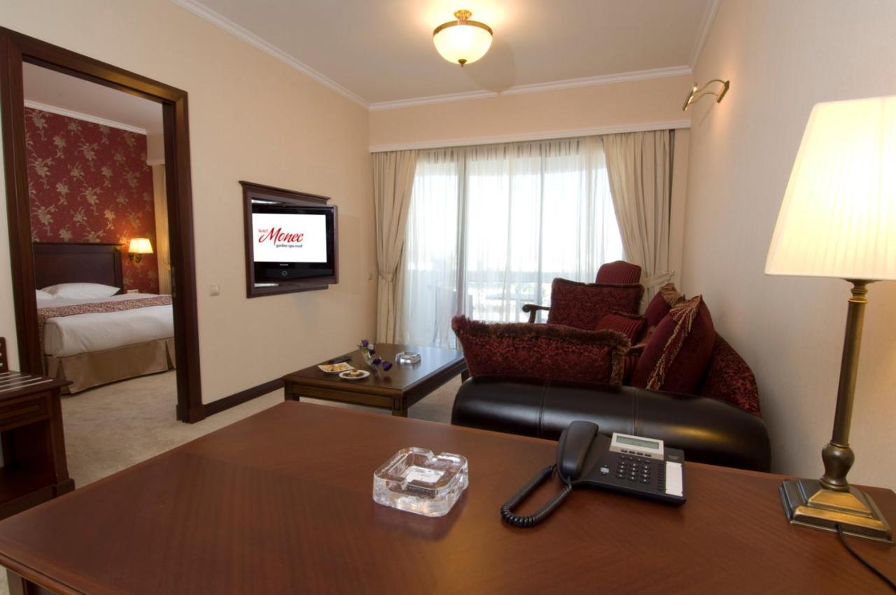 Hotel Monec Ankara Buitenkant foto