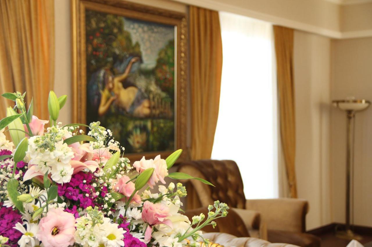 Hotel Monec Ankara Buitenkant foto